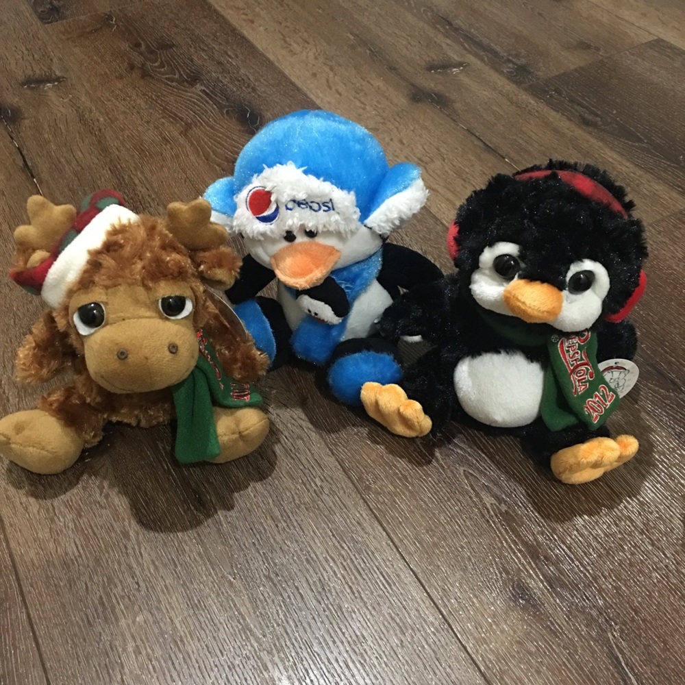 Pepsi cola plush three total